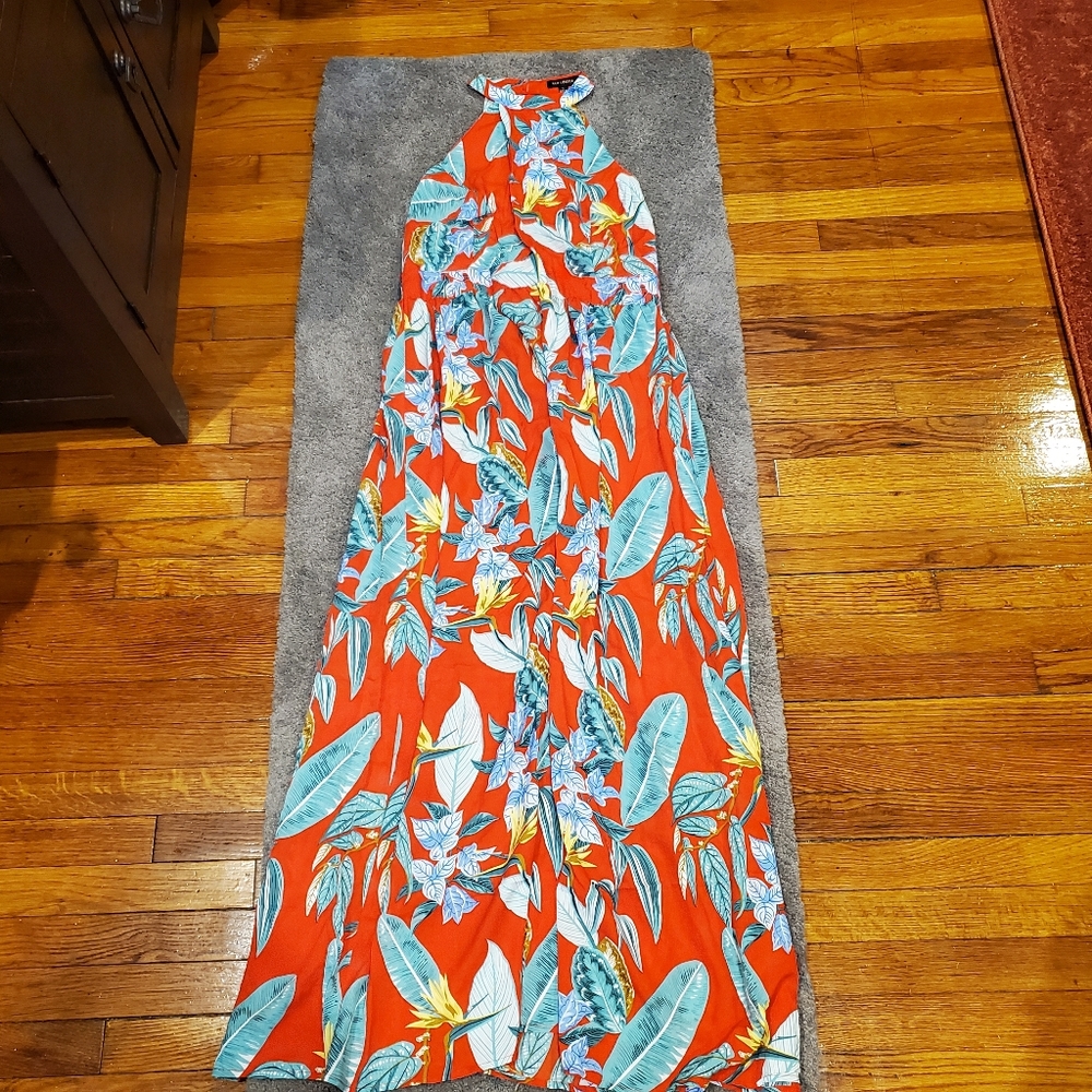 NWOT QED London floral halter maxi dress